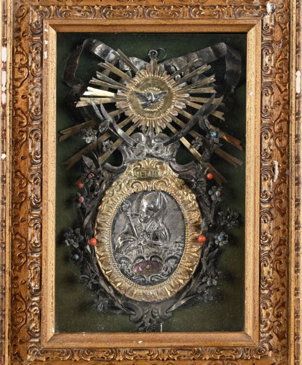 Placca devozionale in argento sbalzato e metallo dorato, XVIII secolo